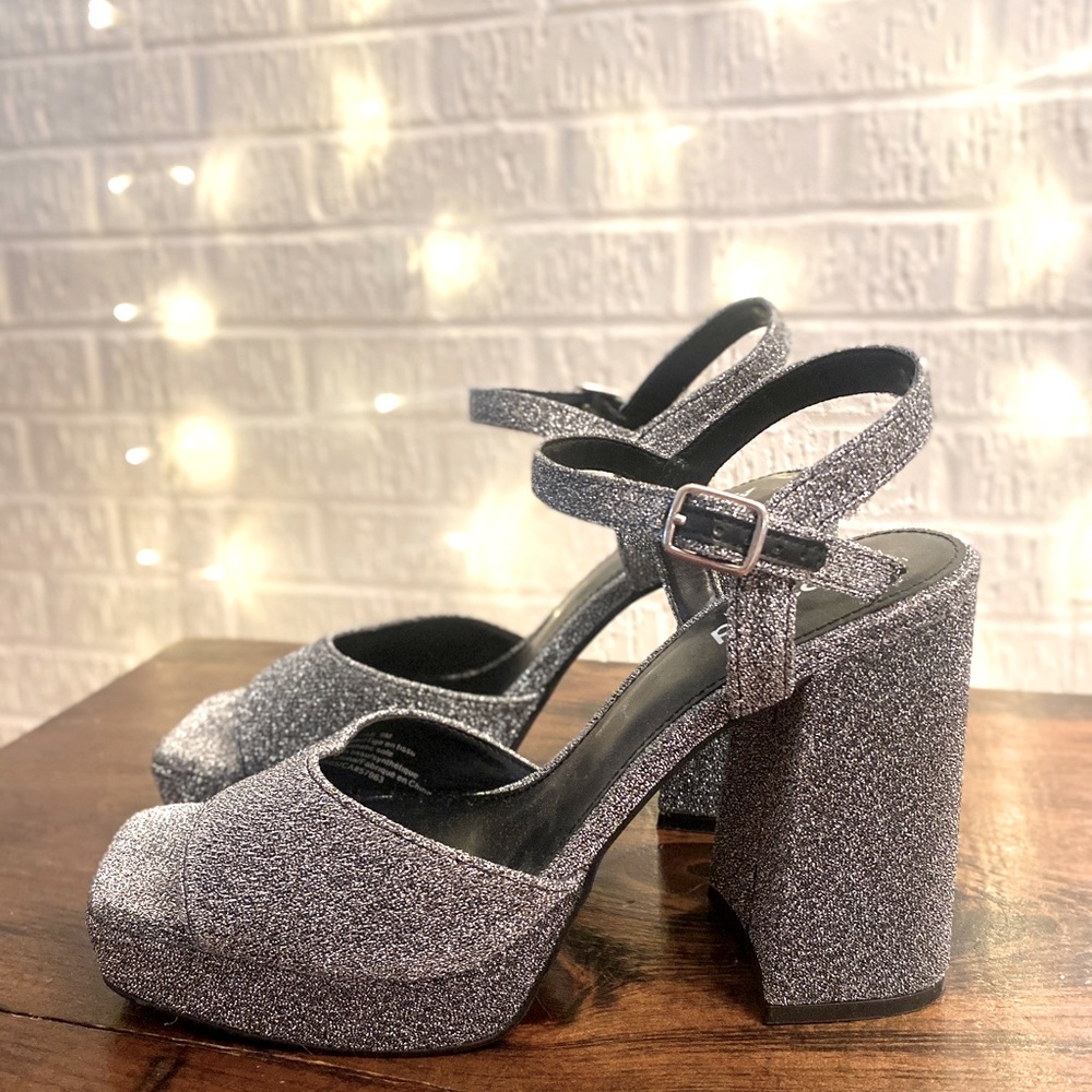 Abound Lucia Silver Glitter Block Heel Platform Sandals 9M